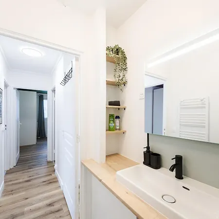 T5 - 8 Pers - 4 - 2 Sde - Proche Orly & Paris Apartamento